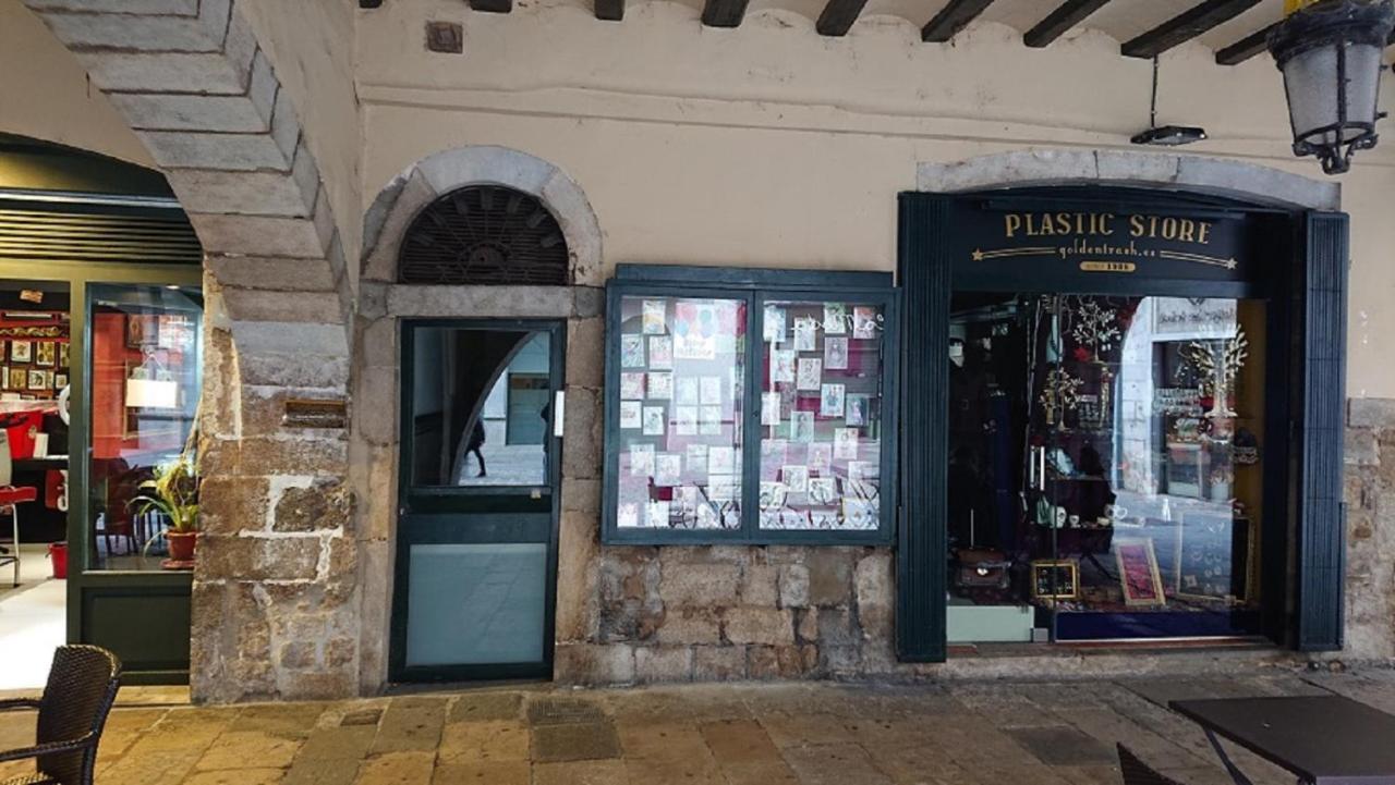 Bravissimo Plaça del Vi, Authentic Historic Apartment Girona Exterior foto